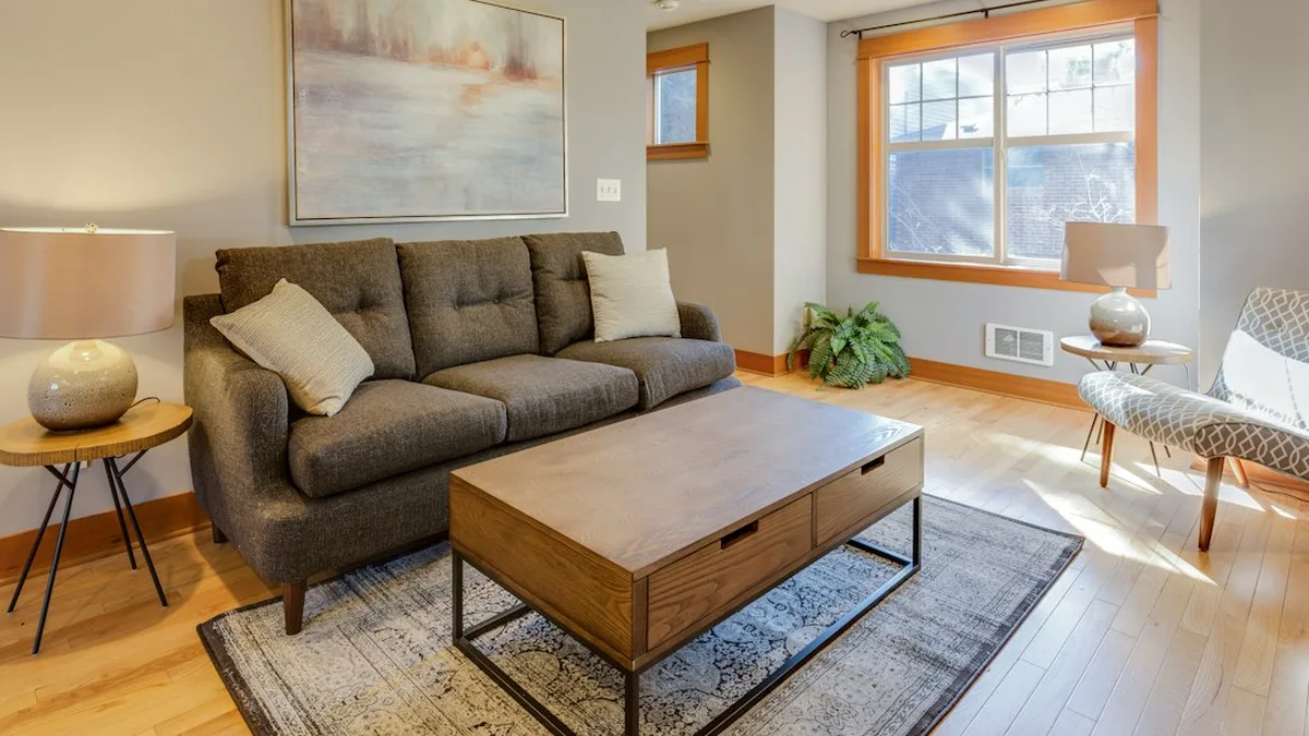 Quel canapé choisir pour un petit salon : aménager 20 m2